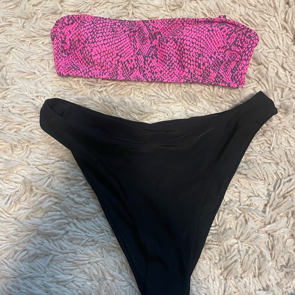 Bathing Suit Bundle - 1 top 3 bottoms (will sell separately) - Picture 2 of 3
